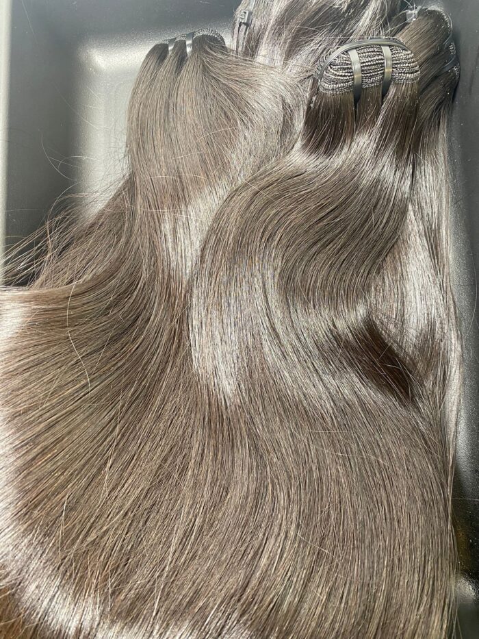 Natural Straight Extensions